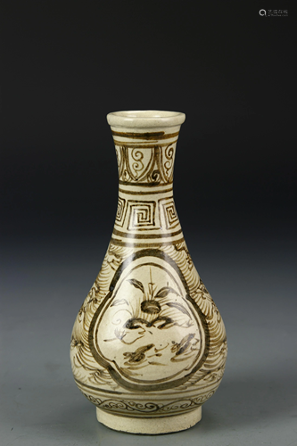 Chinese Jizhou Yao Vase