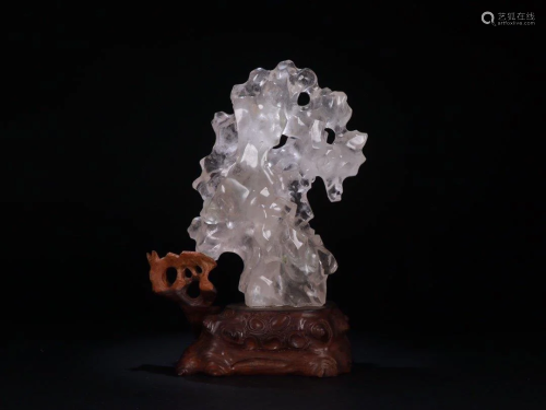 AN OPENWORK CRYSTAL CARVING ORNA…