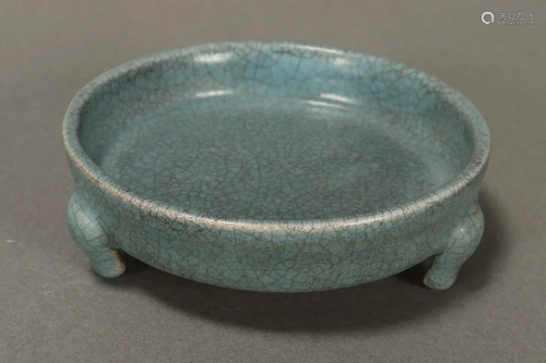 Chinese Miniature Crackle Glaze Tri-Footed C…