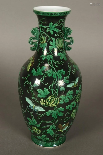 Good Chinese Famille Noir Porcelain Vase,