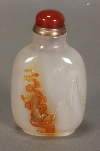 Chinese Carved Agate Snuff Bottle,