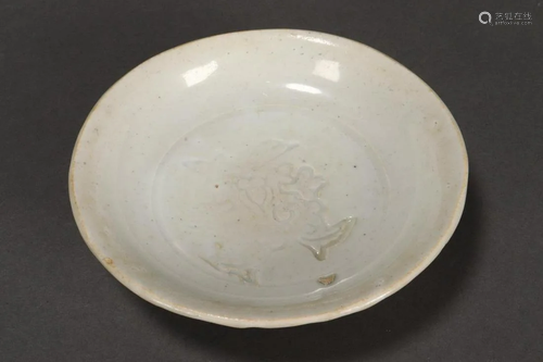 Chinese Song/Yuan Dynasty White Dish,