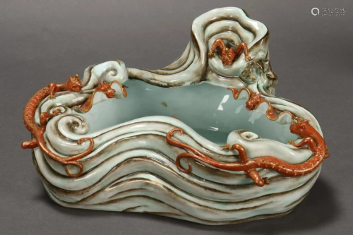 Unusual Chinese Porcelain Brush Washer,