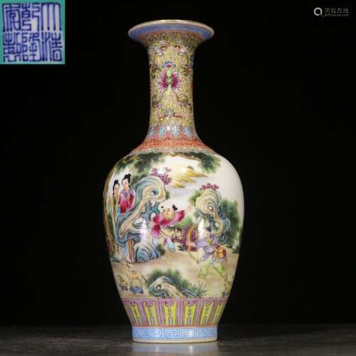 A Famille Rose Landscape Pattern Porcelain Vase