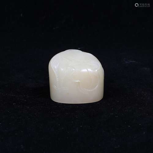 A Shoushan Ross Quartz Carved Seal