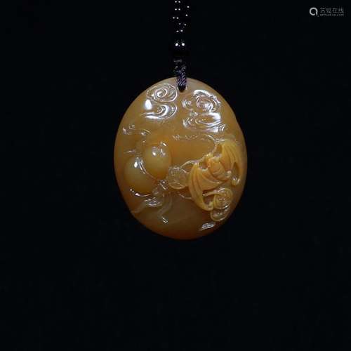 A Tianhuang Stone Carved Gourd Pattern Pendant