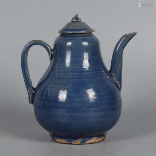 A Altar Blue Porcelain Pot