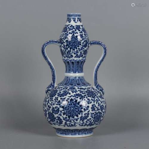 A Blue and white  Porcelain Gourd- shaped Vase