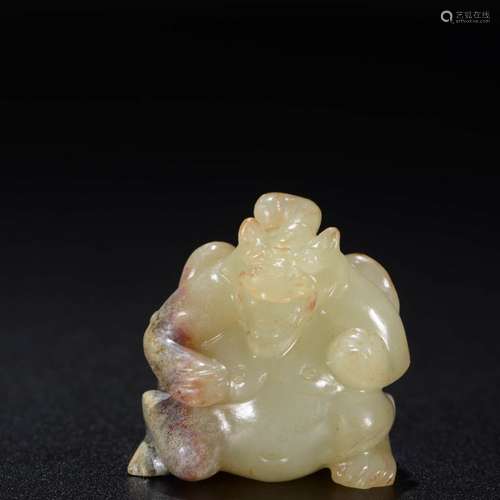 A Jade Carved Bear Ornament