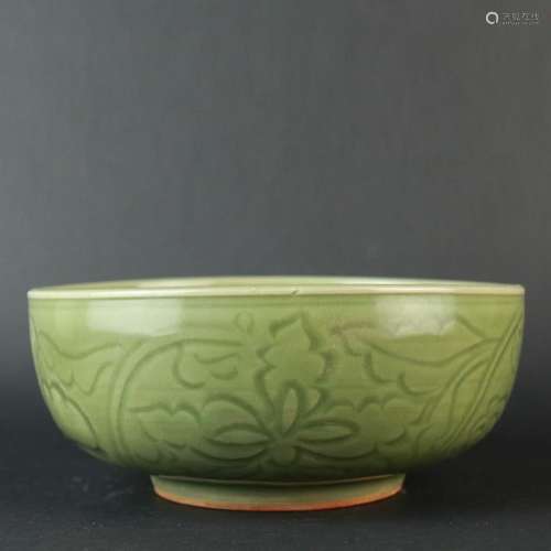 A Longquan Kiln Floral Carved Porcelain Bowl