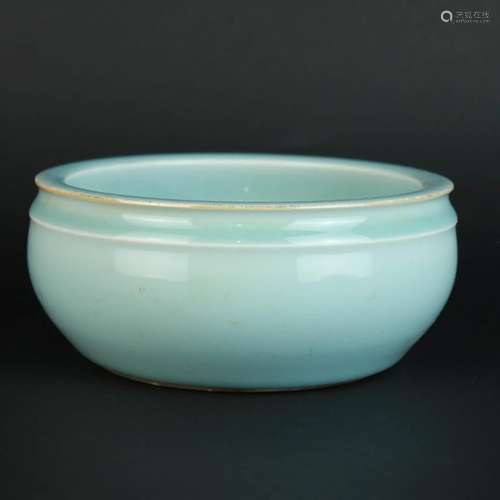 A Skyblue Glaze Porcelain Washer