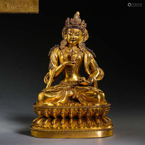 ANCIENT CHINESE GILT BRONZE SEATED BUDDHA