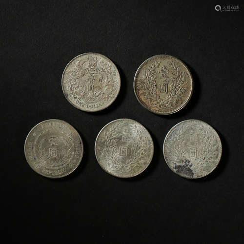 A SET OF PURE SILVER COINS FROM THE QING DYNASTY IN CHINA