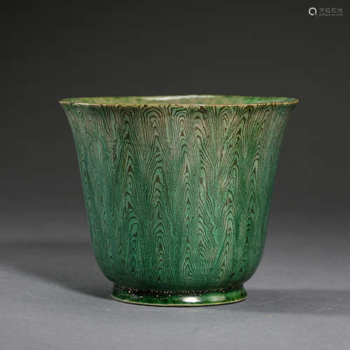 TANG DYNASTY, CHINESE DANGYANGYU PORCELAIN CUP