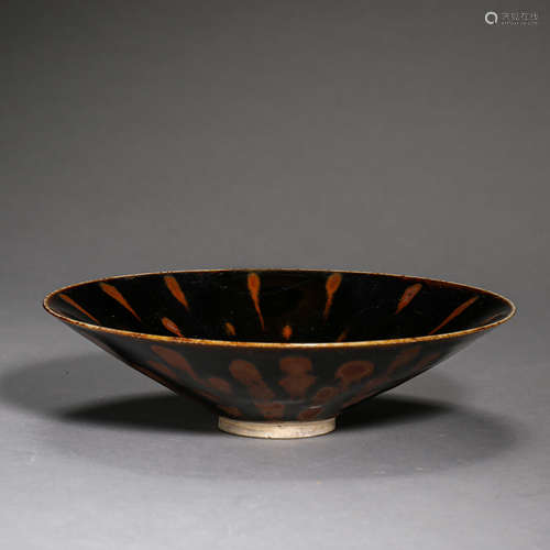 NORTHERN SONG DYNASTY, CHINESE DING KILN CUP