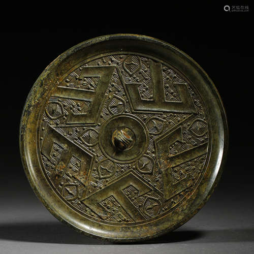 THE WARRING STATES PERIOD BRONZE MOUNTAIN MIRROR