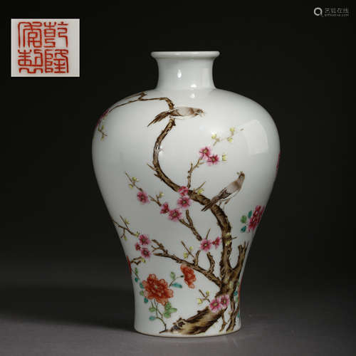 CHINESE QING DYNASTY FAMILLE ROSE PLUM BOTTLE