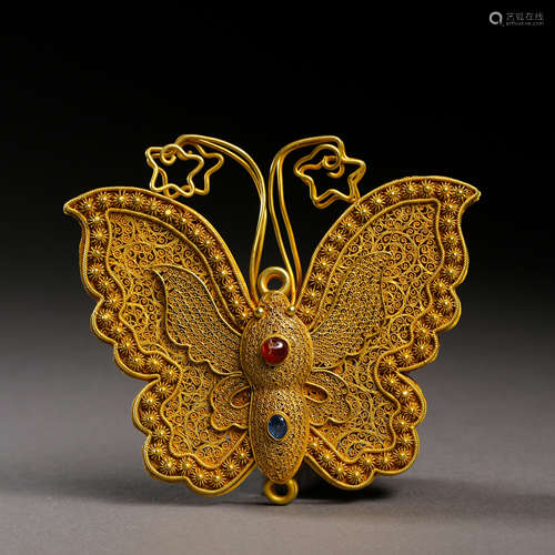 PURE GOLD FILIGREE INLAID GEMSTONE BUTTERFLY IN QING DYNASTY OF CHINA