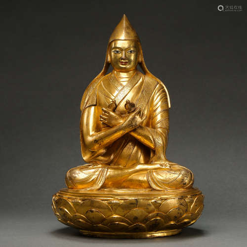 SEATED GILT BRONZE MONGOLIAN BUDDHA IN THE QING DYNASTY