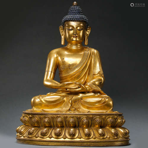 SEATED GILT BRONZE BUDDHA IN LATE MING AND EARLY QING DYNASTY, CHINA