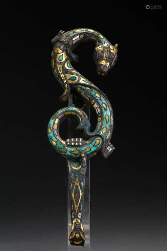 THE WARRING STATES PERIOD, CHINESE BRONZE BELT HOOK INLAID GOLD, SILVER, TURQUOISE