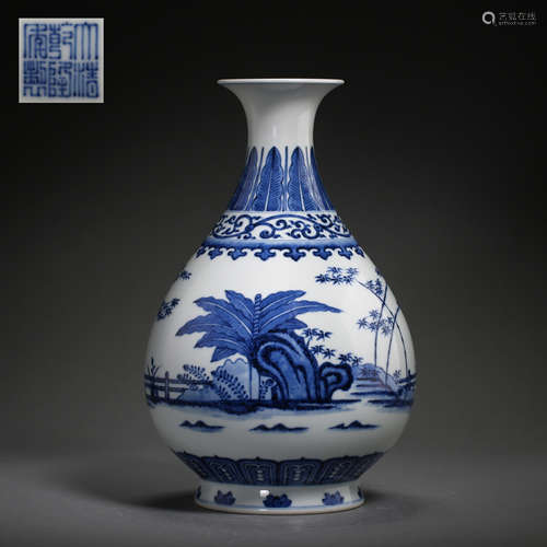 A BLUE AND WHITE VASE IN QIANLONG, QING DYNASTY, CHINA