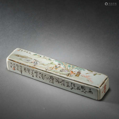 ANCIENT CHINESE DOUCAI PEN HOLDER