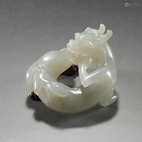 ANCIENT CHINESE HETIAN JADE BEAST