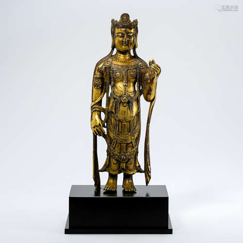 A GILT BRONZE STANDING BUDDHA STATUE IN SUI DYNASTY, CHINA