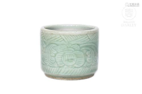 Vaso con vidriado celadón, China, Sawankhalok, s.XIV-XV