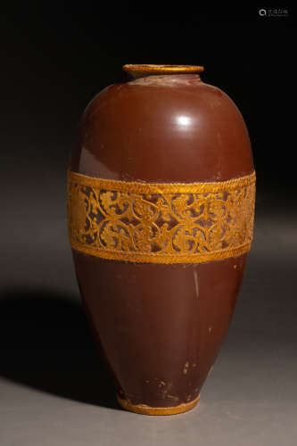Chinese Ding Kiln Gold Painted Porcelain Bottle