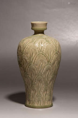 Chinese Yaozhou Kiln Engraved Porcelain Plum Bottle
