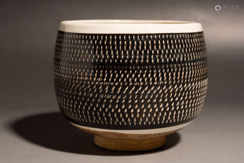 Chinese Cizhou Kiln Porcelain Jar