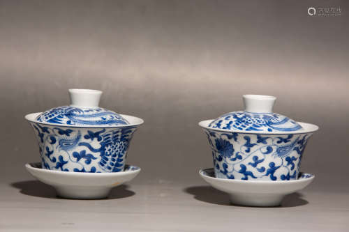 Chinese Pair Of Blue And White Porcelain Cover Bowls