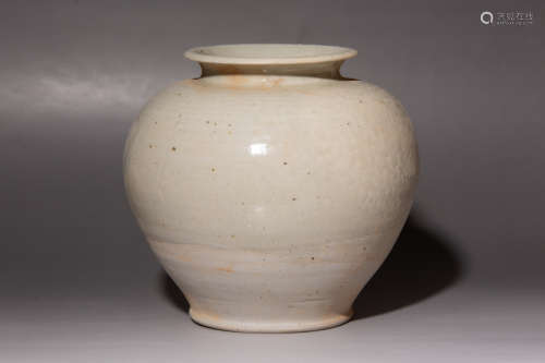 Chinese White Porcelain Jar