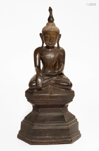 Sitzender Buddha