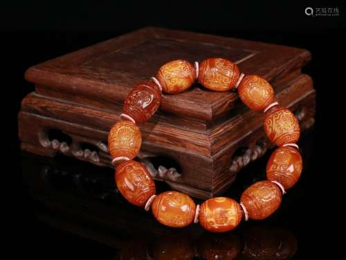 An Amber Tiger Pattern Bracelet