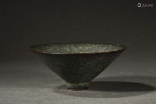 A LongQuan ice cracked hat Bowl