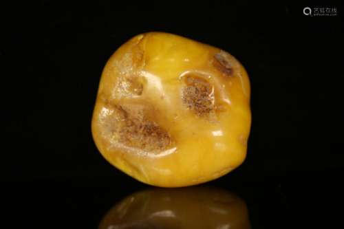 A Large Size Amber