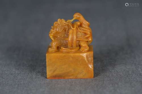 A Tianhuang Stone Black Tortoise Seal