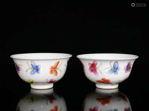 A Pair of Porcelain Famille Rose Butterfly Pattern Teabowls