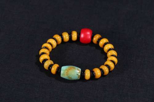 A Chinese Amber Turquoise Stone Sherpa Glass Bead Bracelet