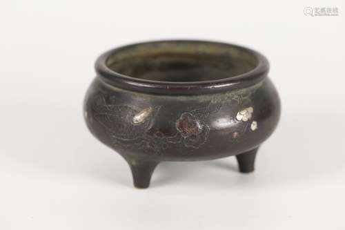 A Chinese Bronze Censer