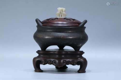 A Chinese Bronze Ear Censer