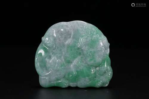 A Chinese Jadeite Beast Carved Pendant
