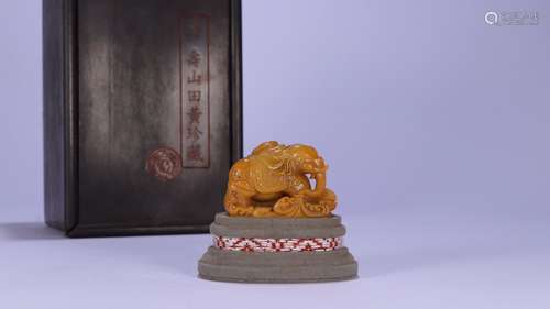 A Chinese Tianhuang Stone Beast Carved Seal