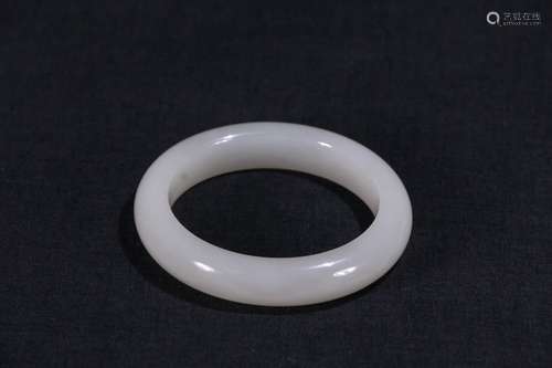 A Chinese Hetian Jade Bangle With Pattern