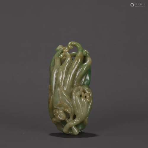 A Chinese Jadeite Bergamot Ornament