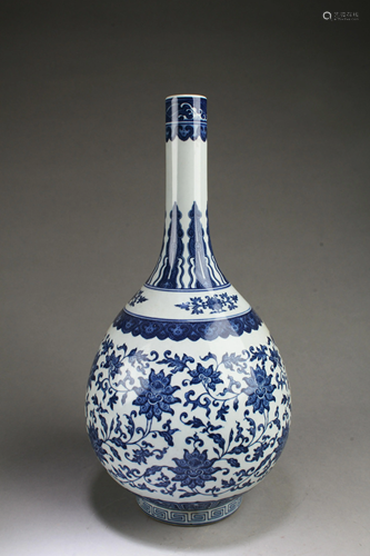 Chinese Blue & White Porcelain Vase