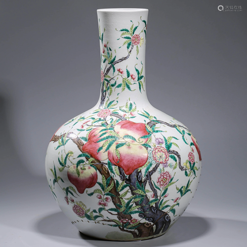 A FAMILLE ROSE NINE PEACHES PORCELAIN VASE